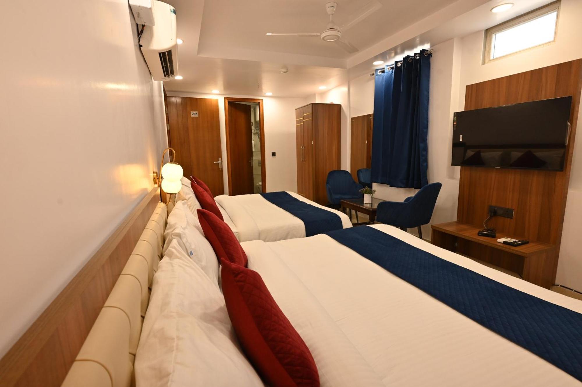 Hotel Down Town Paschim Vihar Delhi  Exterior foto